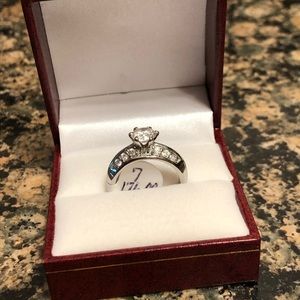 STERLING SILVER AUSTRIAN CRYSTAL RING 6 3/4 NWT